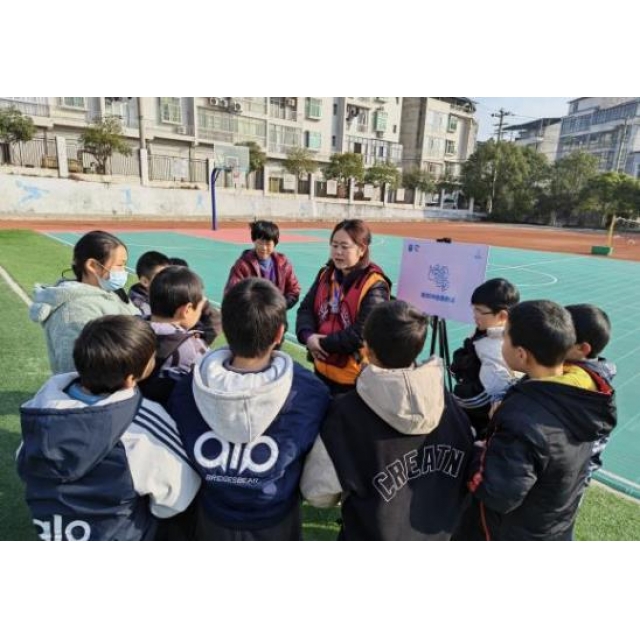 儿童平安生存训练营走进苍溪县亭子镇小学
